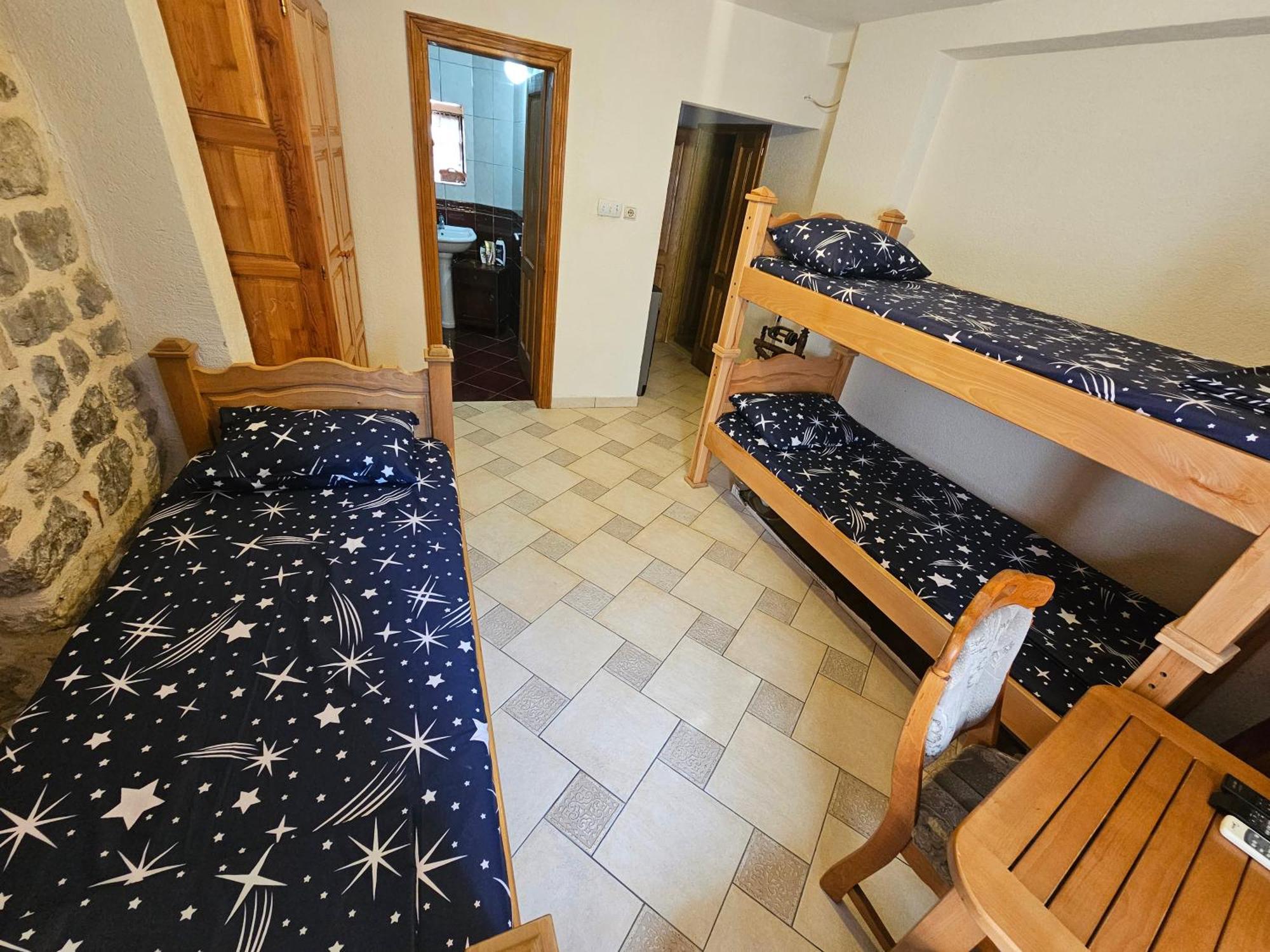 Guest House Sljuka Kotor Ngoại thất bức ảnh