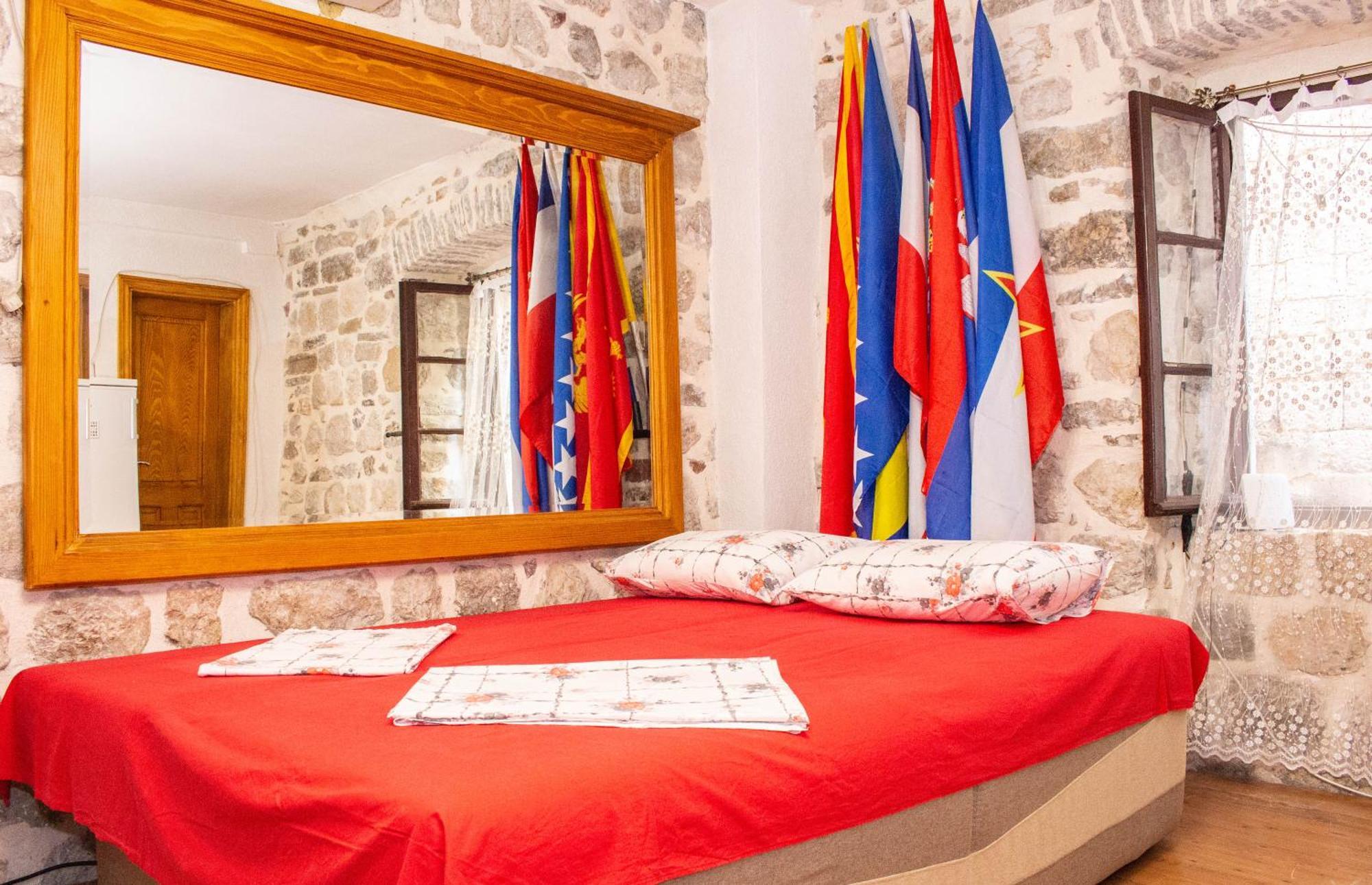 Guest House Sljuka Kotor Ngoại thất bức ảnh